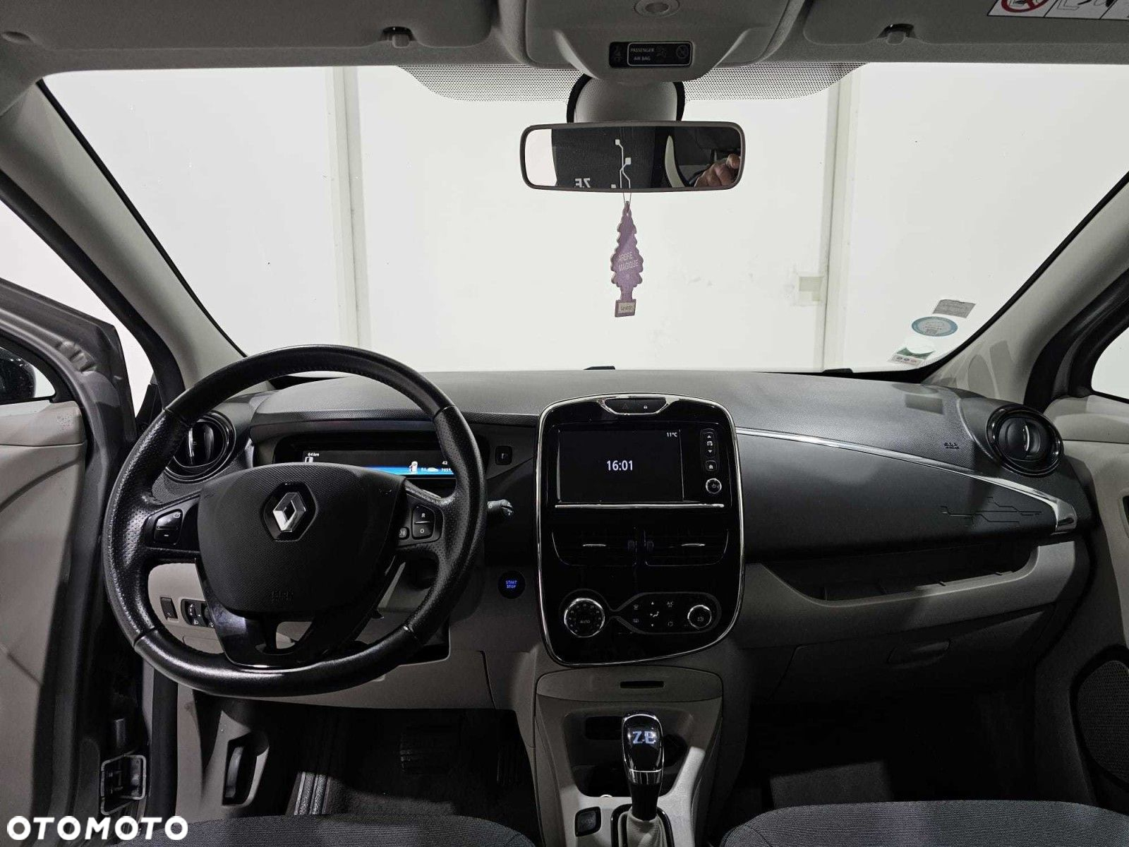 Renault Zoe - 14