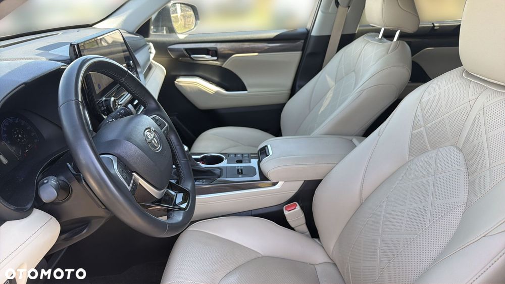 Toyota Highlander - 16