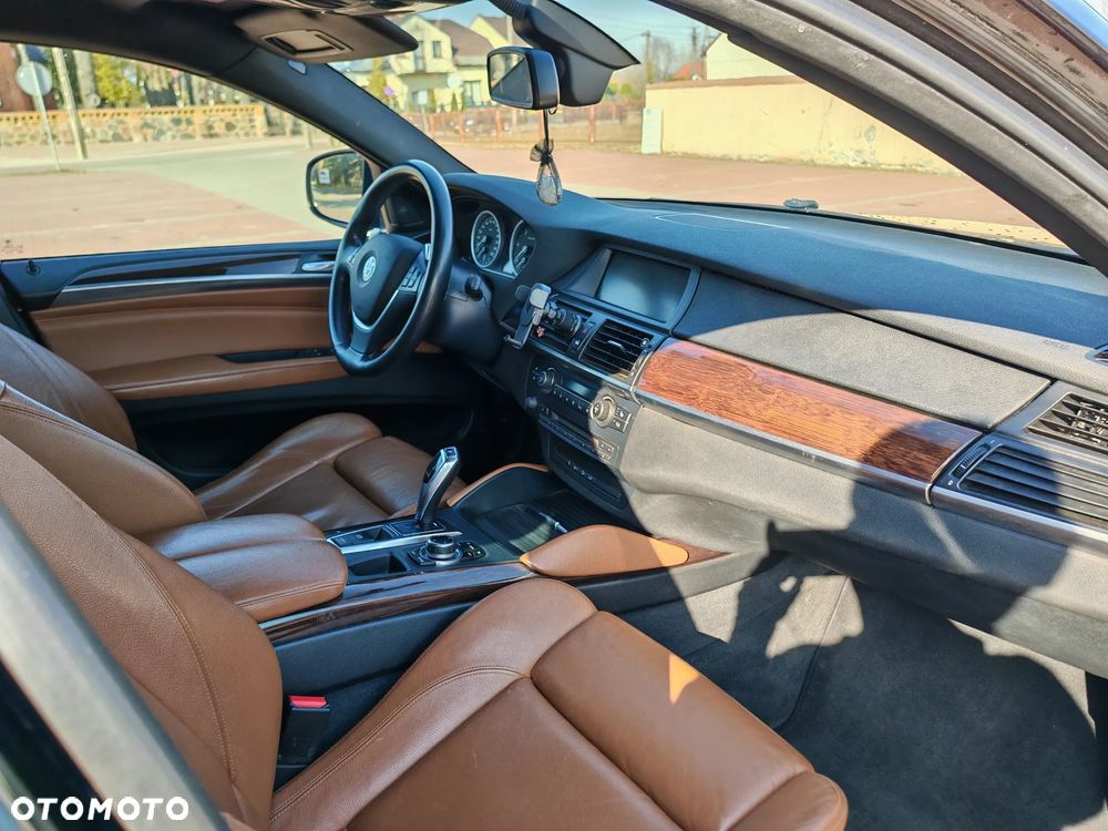 BMW X6 - 8
