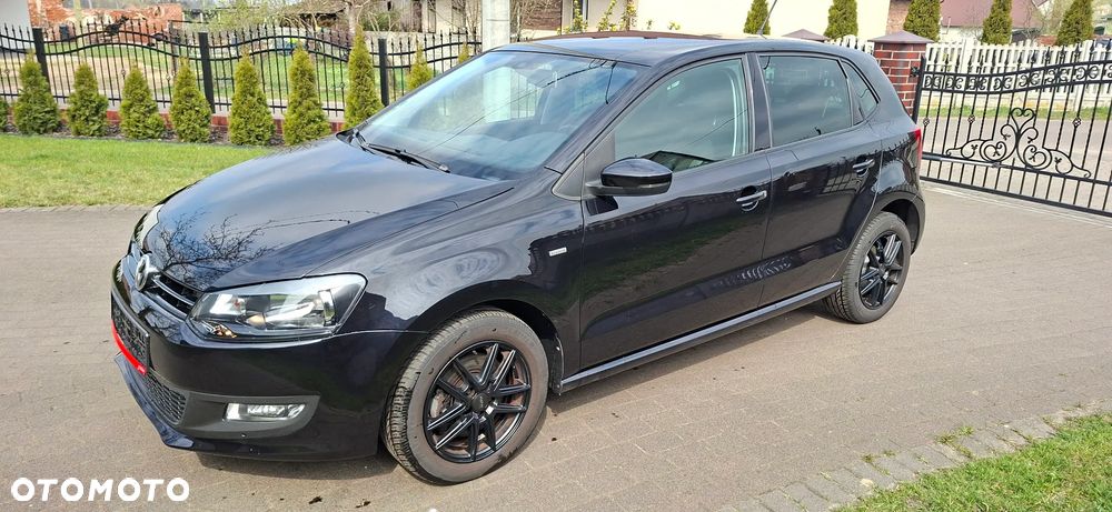 Volkswagen Polo 1.2 TSI MATCH - 1