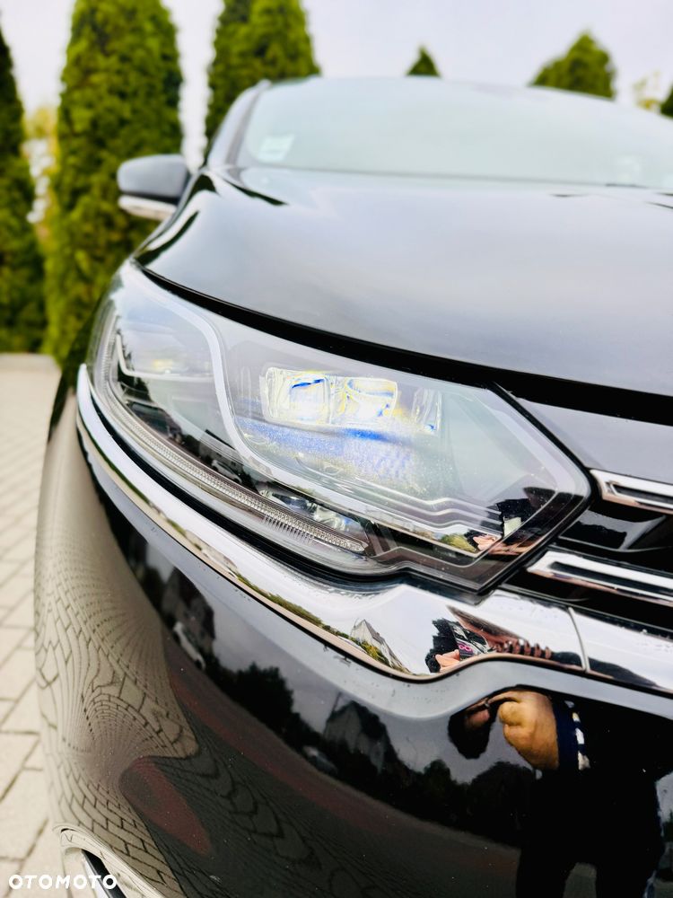 Renault Espace 1.6 dCi Energy Initiale Paris EDC 7os - 5
