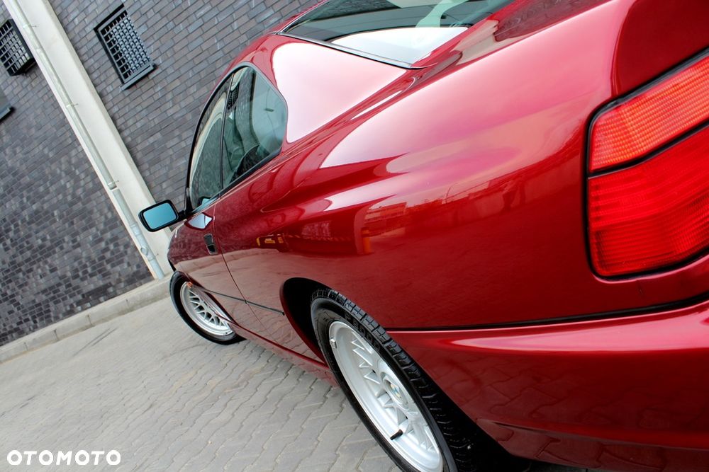 BMW Seria 8 - 3