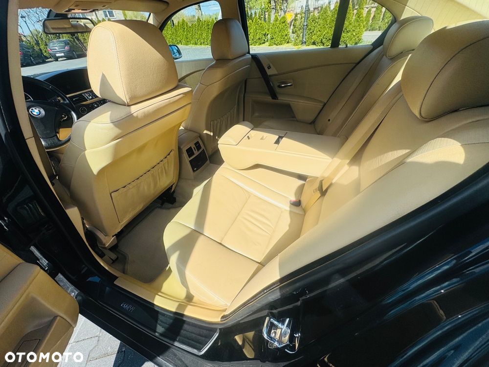 BMW Seria 5 - 22