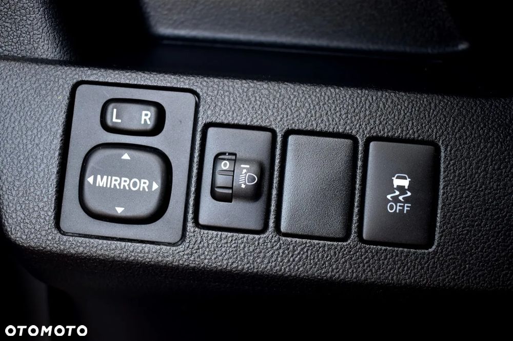 Toyota Verso S 1.33 VVT-i Start-Stop Life - 26