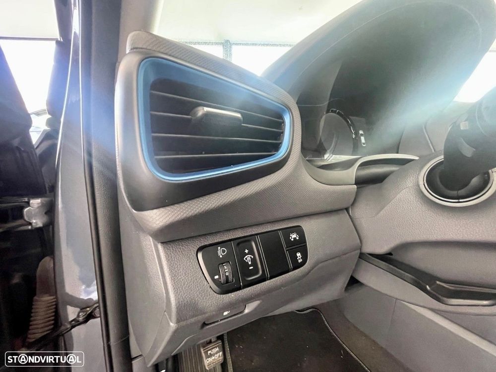 Hyundai Ioniq 1.6 GDI HEV Hybrid Tech - 17