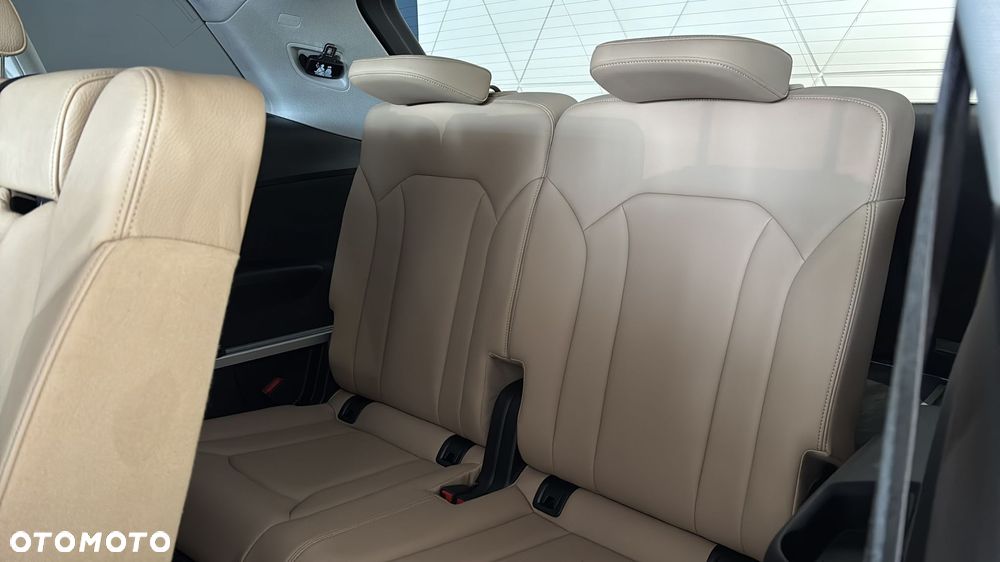 Audi Q7 55 TFSI mHEV Quattro S Line Tiptr - 23
