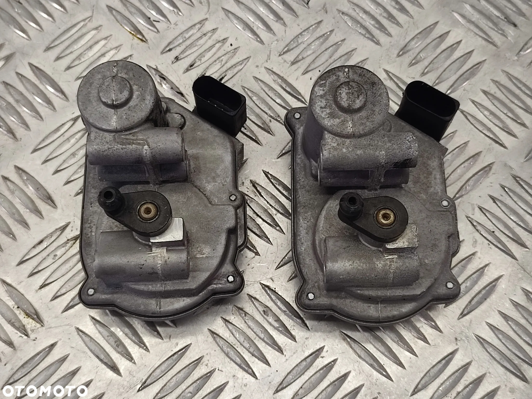 VW TOUAREG 7L 03-06R NASTAWNIK KLAP KOLEKTORA SSACEGO 3.0 BKS 059129086 E - 2