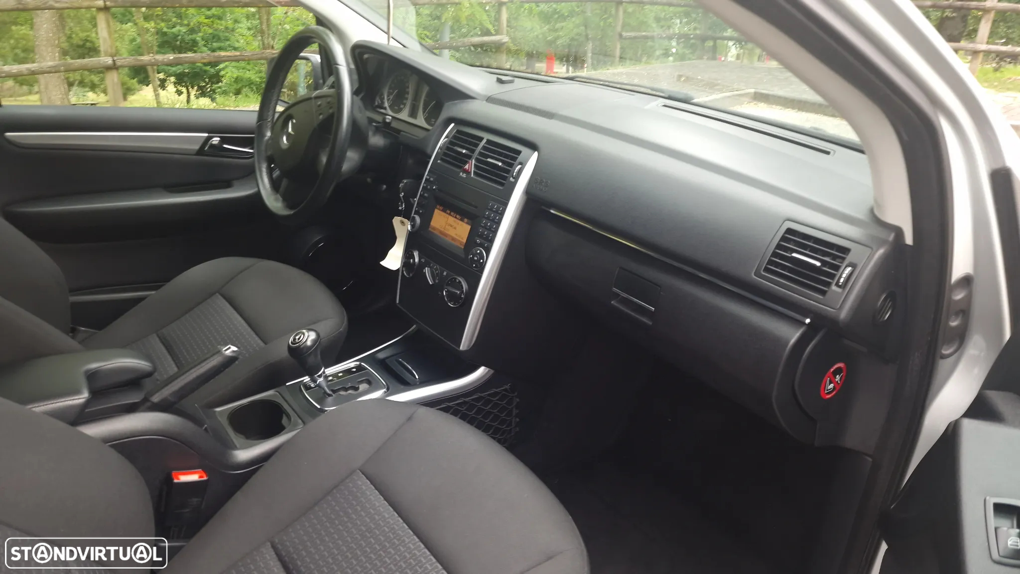 Mercedes-Benz B 180 CDi Autotronic - 8