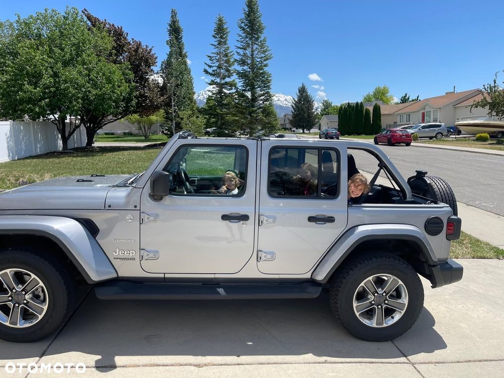 Jeep Wrangler - 4