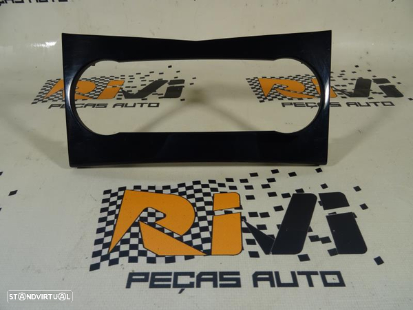 Friso Mercedes-Benz C-Class (W204)  Friso Da Consola Central / Moldura