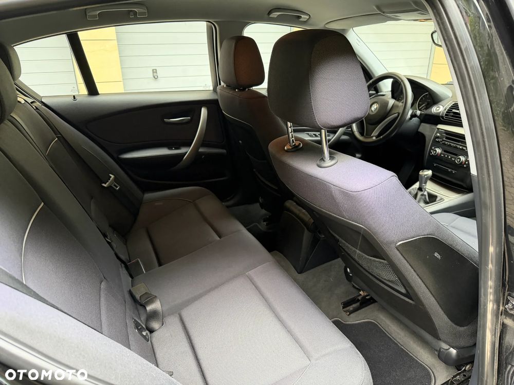BMW Seria 1 116i - 10