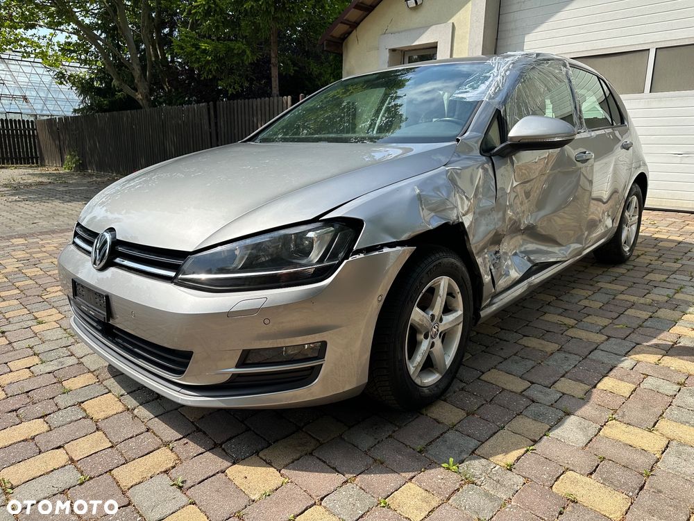 Volkswagen Golf VII 1.2 TSI BMT Comfortline - 3