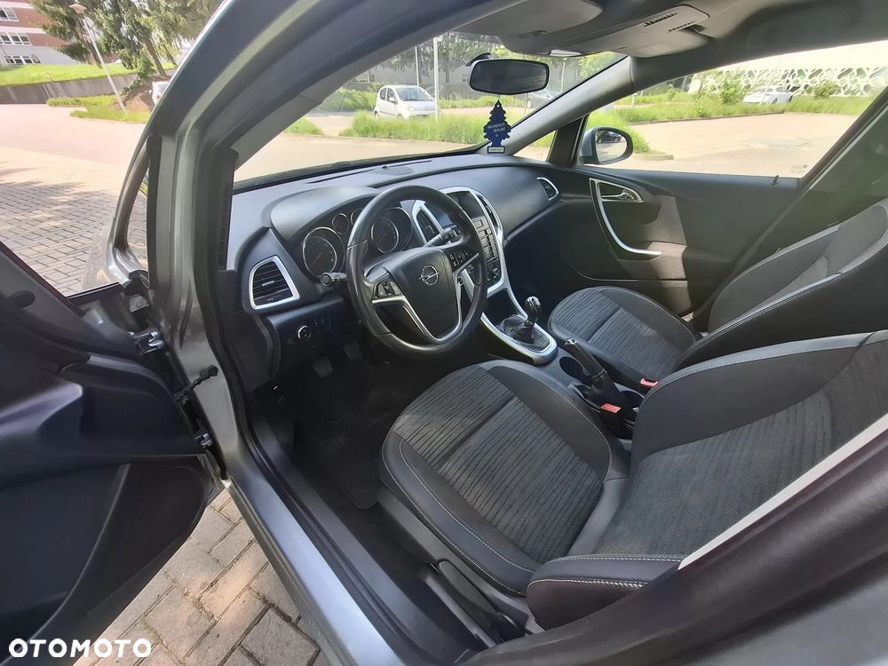 Opel Astra 1.6 Enjoy - 10