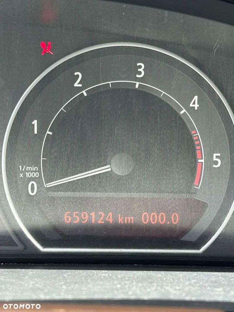 BMW Seria 7 730d - 32
