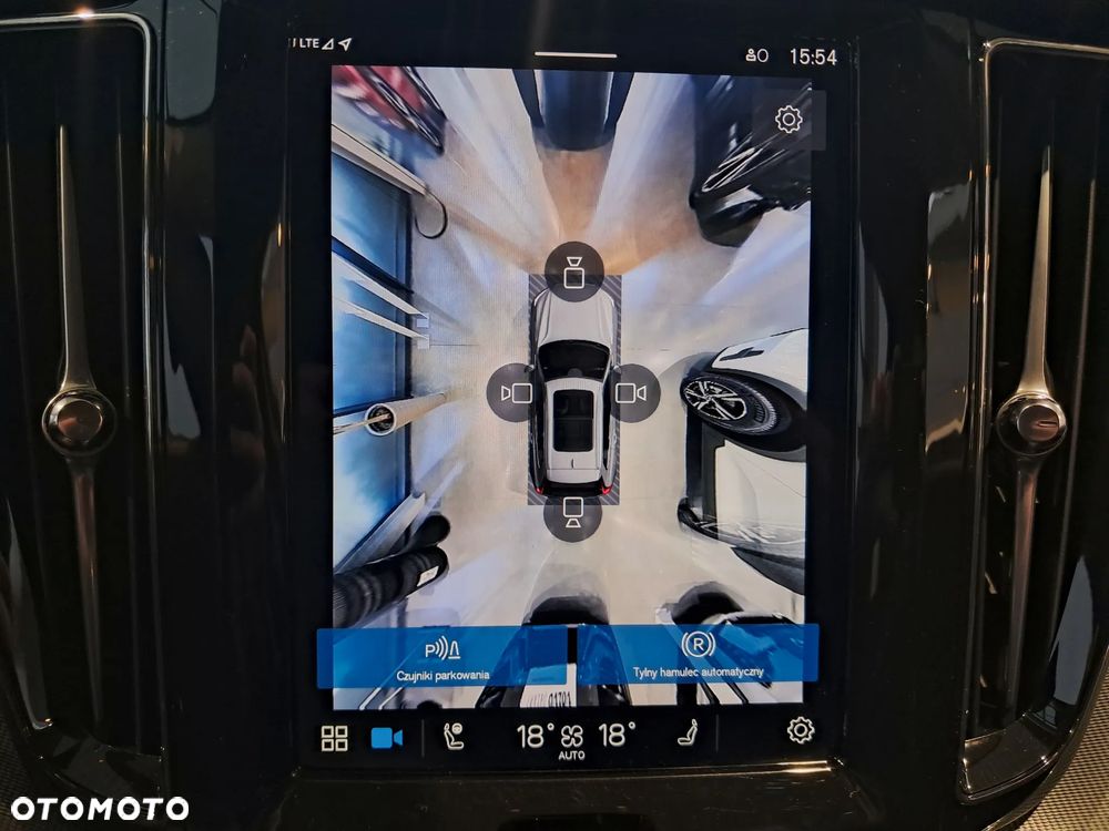 Volvo XC 60 B5 B AWD Plus Dark - 26