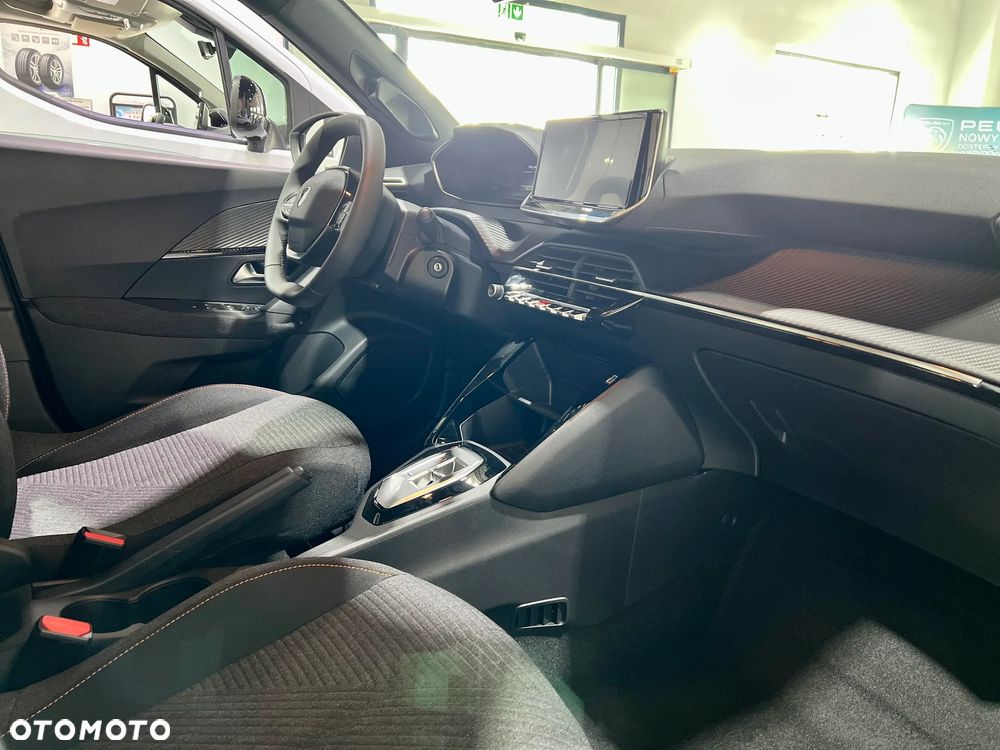 Peugeot 2008 PureTech mHEV Edition e-DCS6 - 13