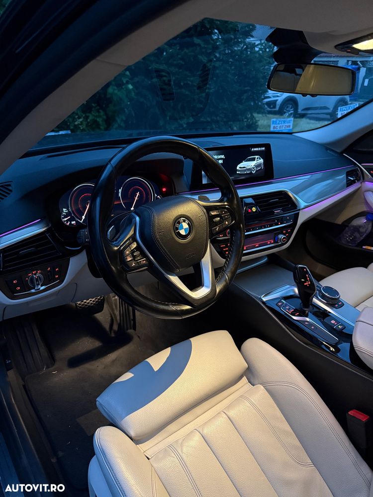 BMW Seria 5 520d xDrive AT - 10