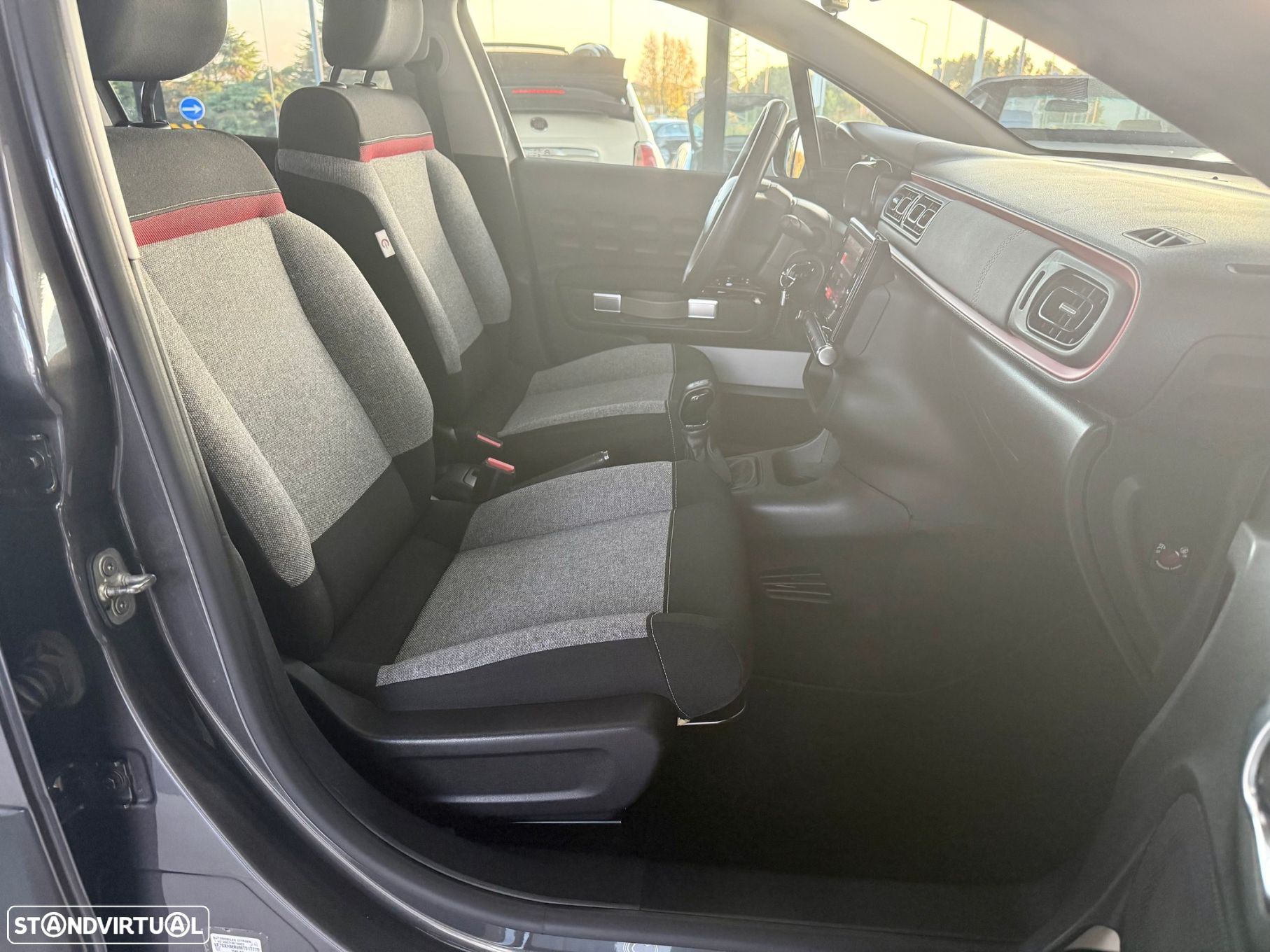 Citroën C3 1.2 PureTech C-Series - 7