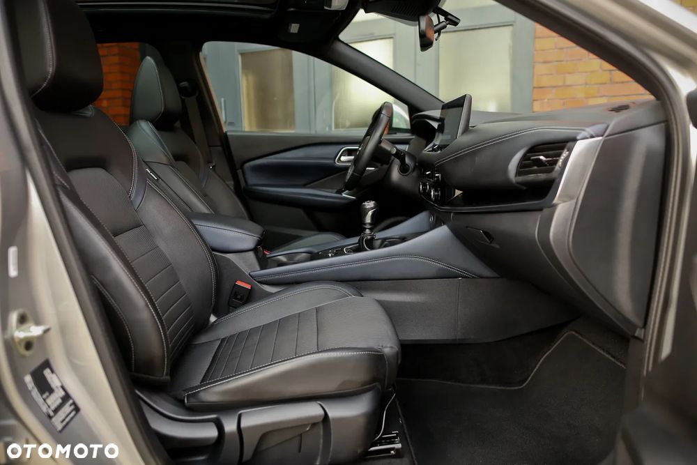 Nissan Qashqai 1.3 DIG-T Tekna+ - 28