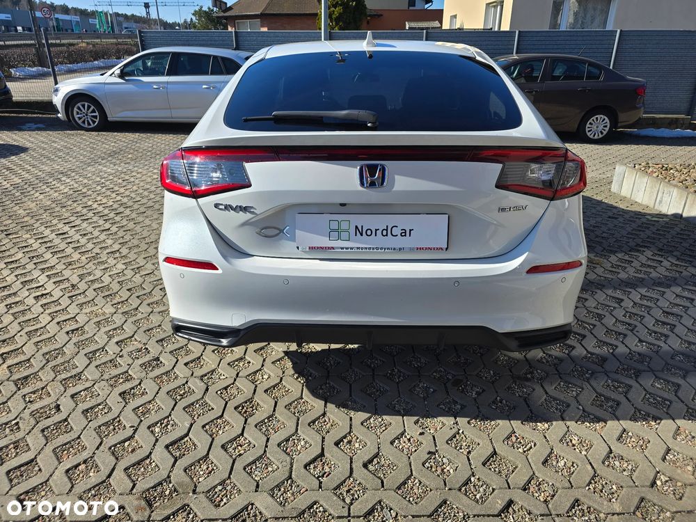 Honda Civic 2.0 i-MMD Elegance CVT - 6