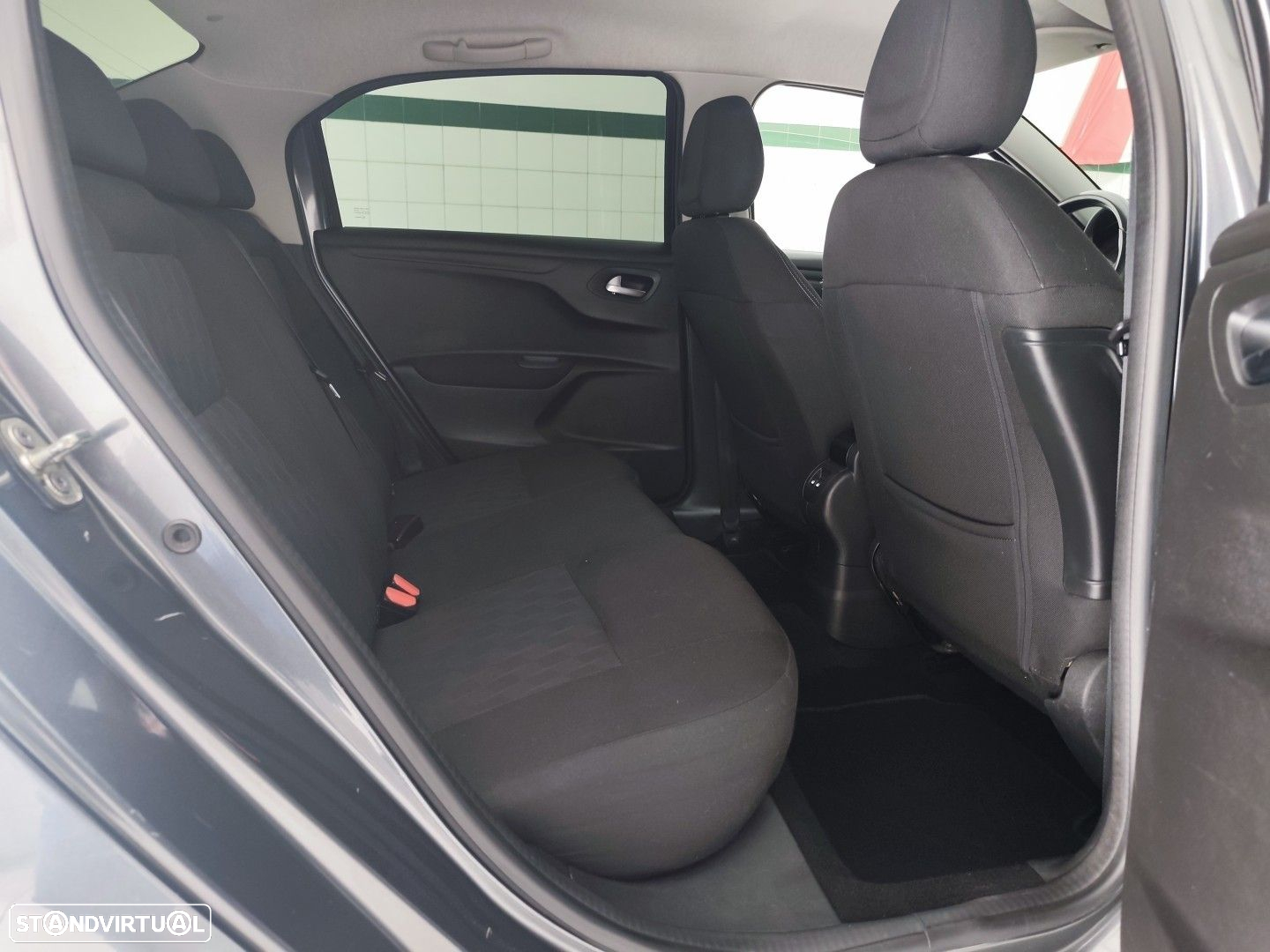 Citroën C-Elysée 1.6 BlueHDi Exclusive - 15