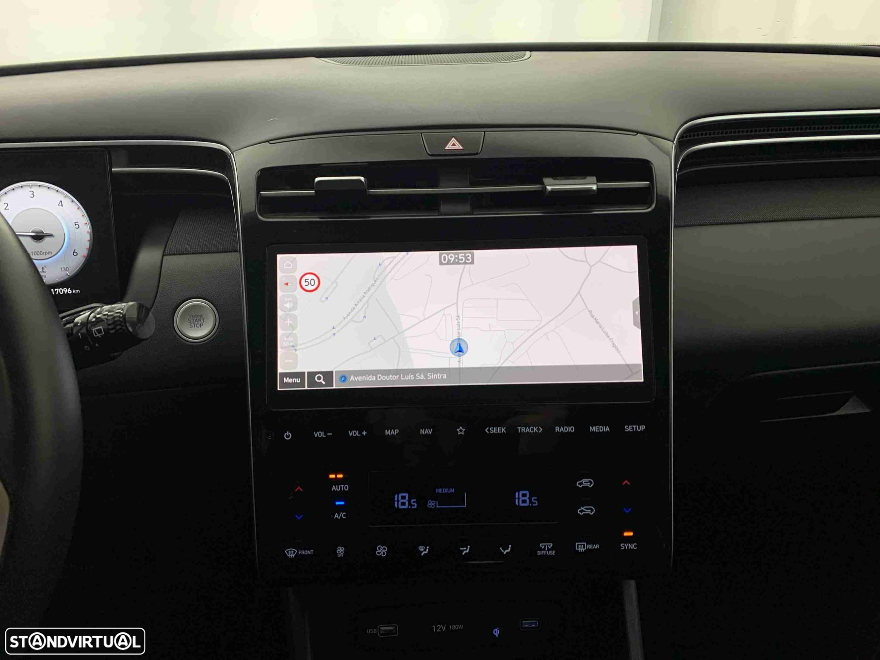 Hyundai Tucson 1.6 CRDi Vanguard - 11