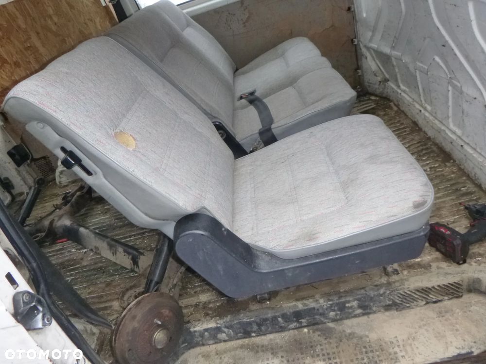 FOTEL KOZIOŁEK VW T4 SKŁADANY - 2