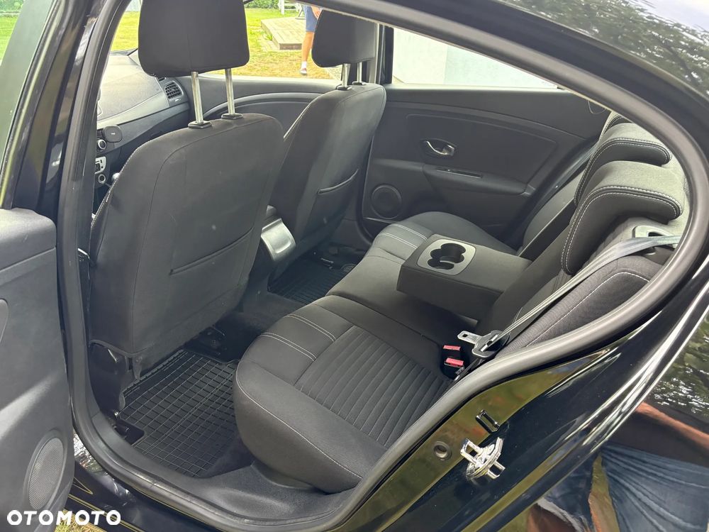 Renault Fluence 1.5 dCi Life - 13
