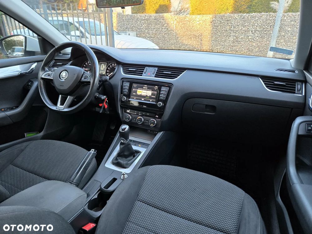Skoda Octavia 1.6 TDI Ambition - 6