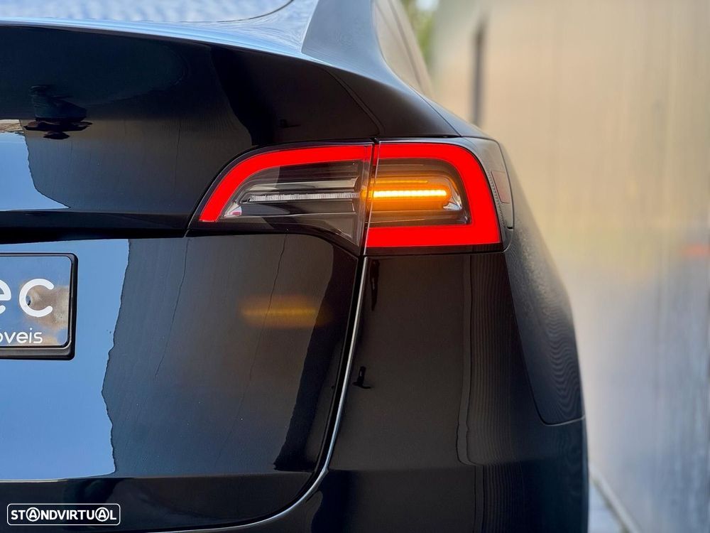 Tesla Model Y Standard - 22