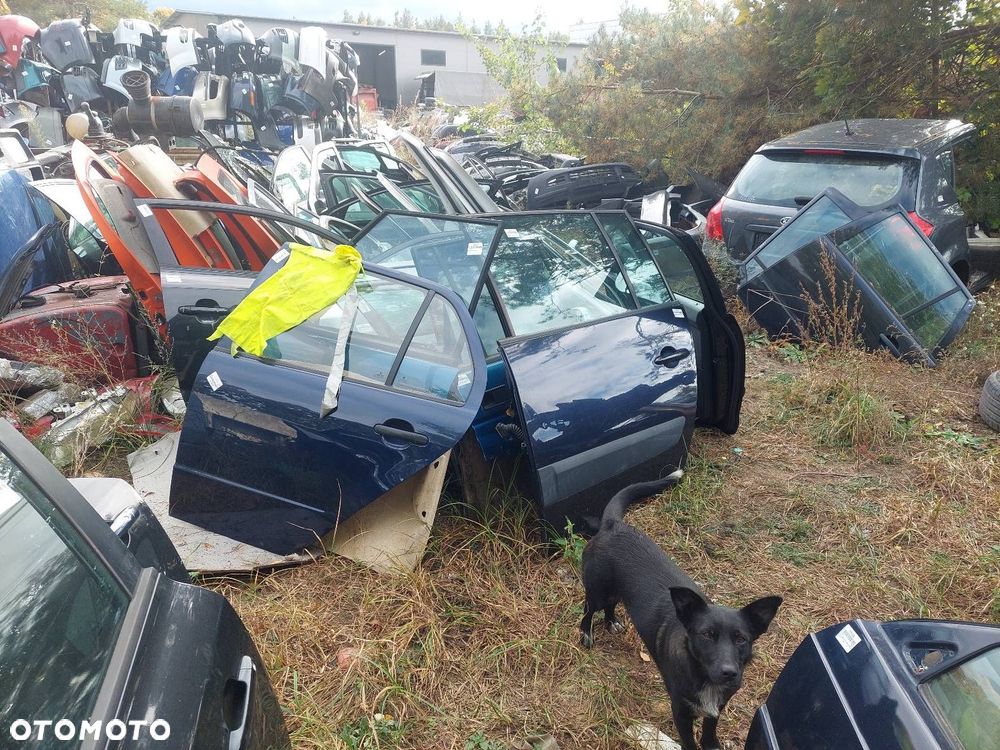 DRZWI KOMPLETNE LEWY TYŁ SKODA FABIA I 9460 HB 5D - 5
