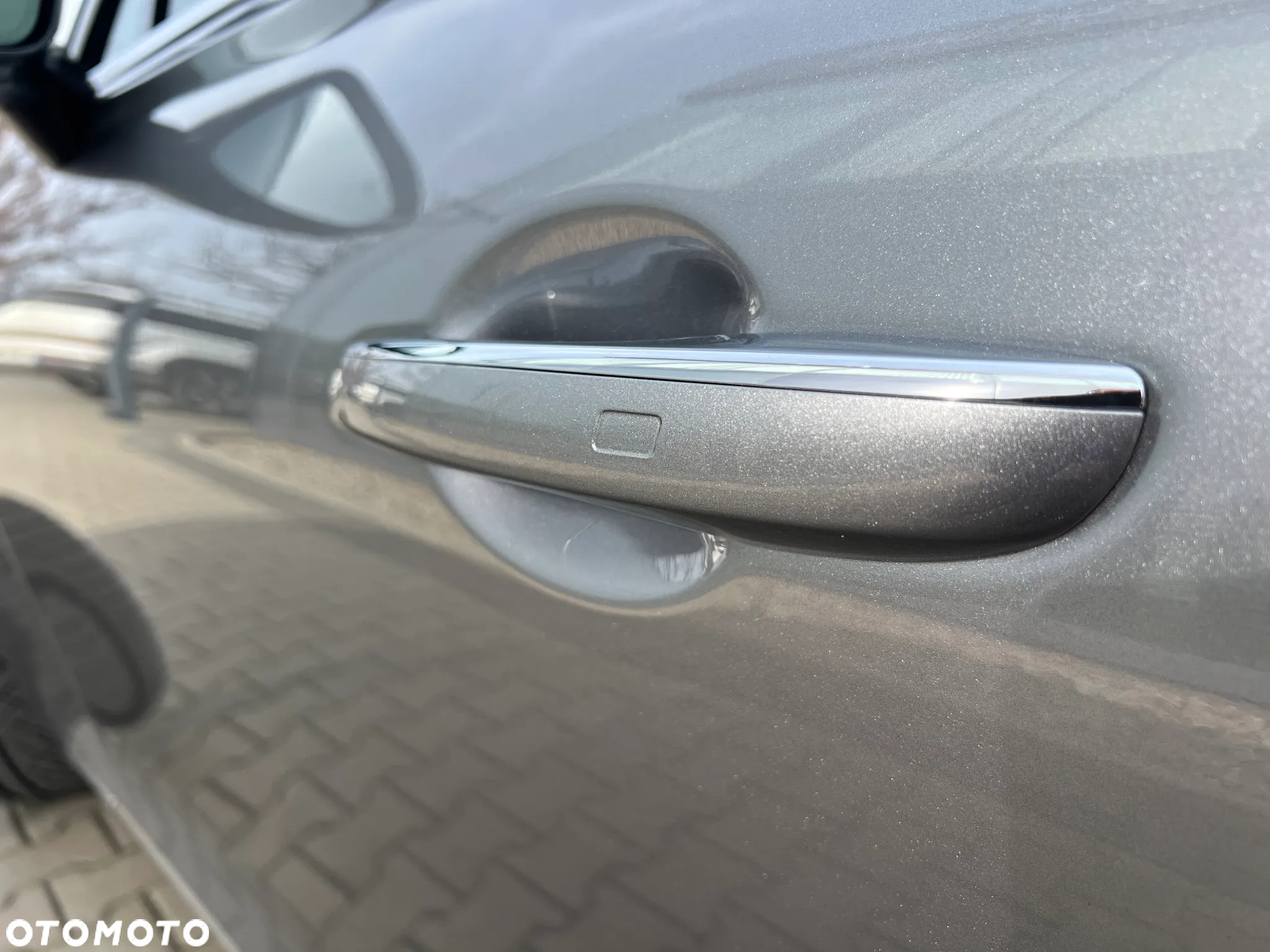 Genesis G80 2.5T AWD AT8 Luxury Line - 32