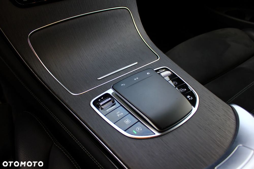 Mercedes-Benz GLC 400 d 4Matic 9G-TRONIC AMG Line - 28