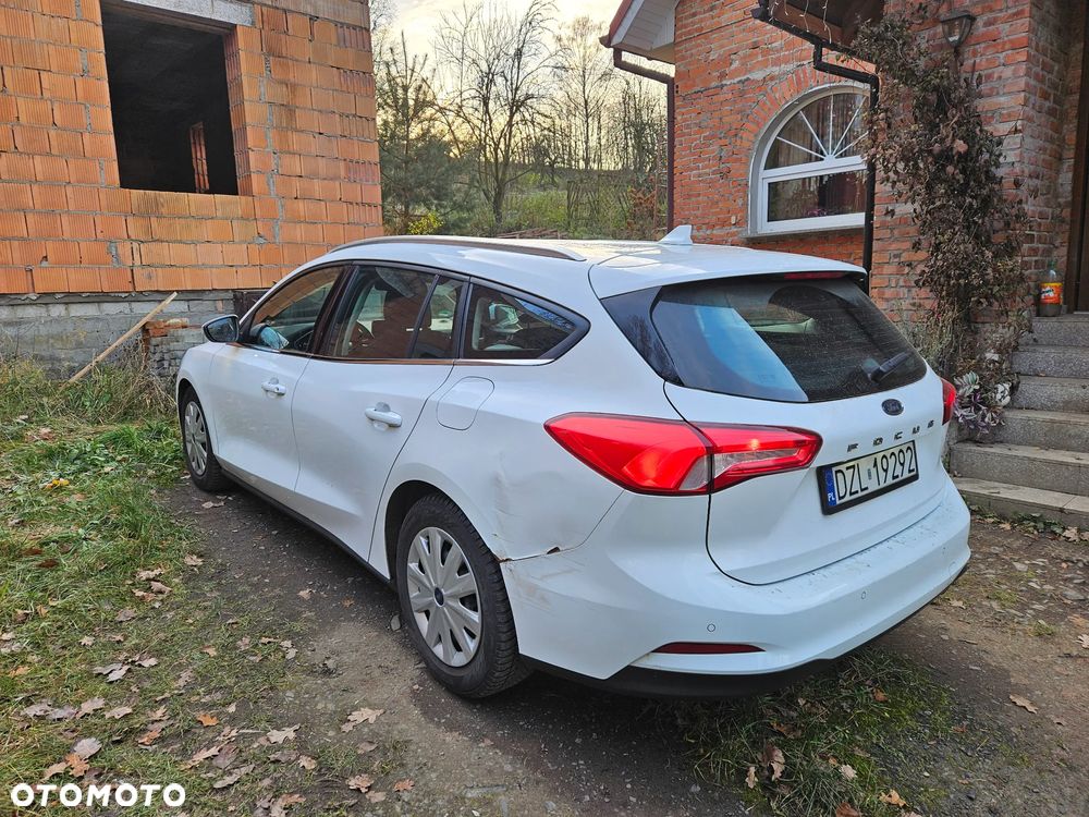 Ford Focus 1.5 EcoBlue STart-Stopp-System ACTIVE - 2