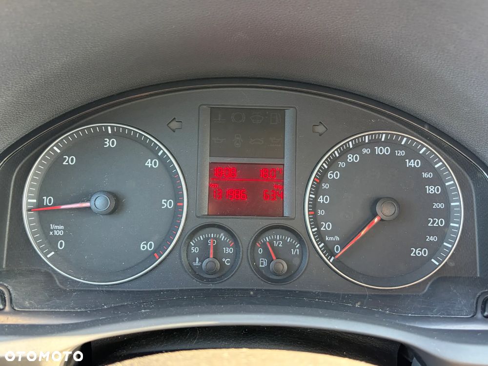 Volkswagen Golf 1.9 TDI Trendline - 18