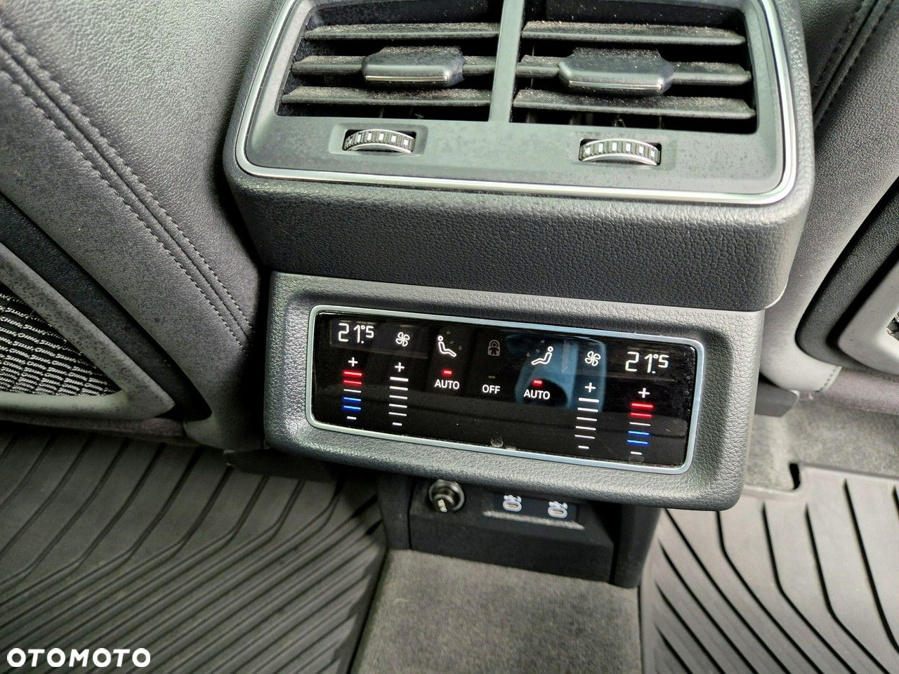 Audi e-tron 55 Quattro - 32