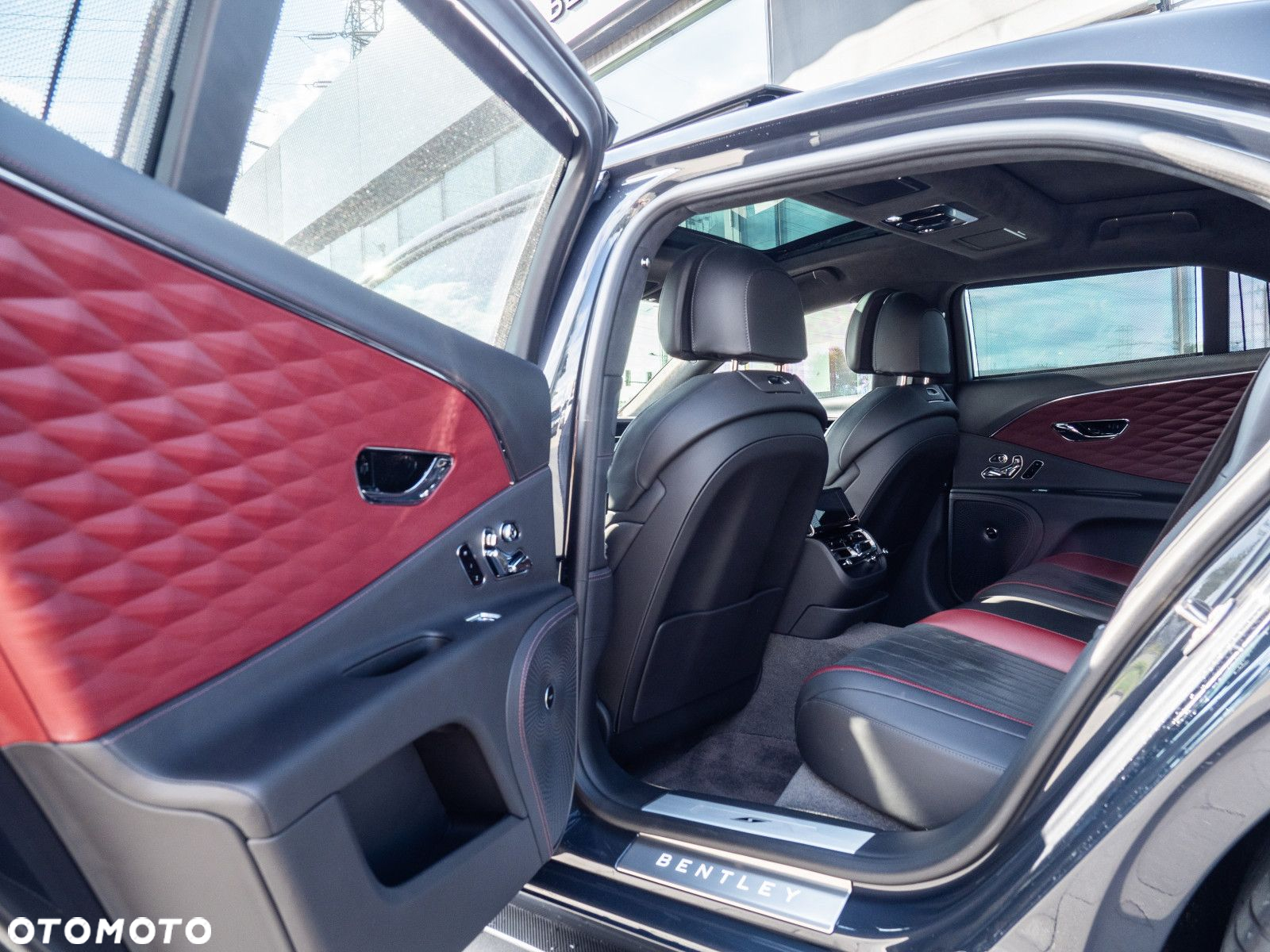 Bentley Flying Spur - 7
