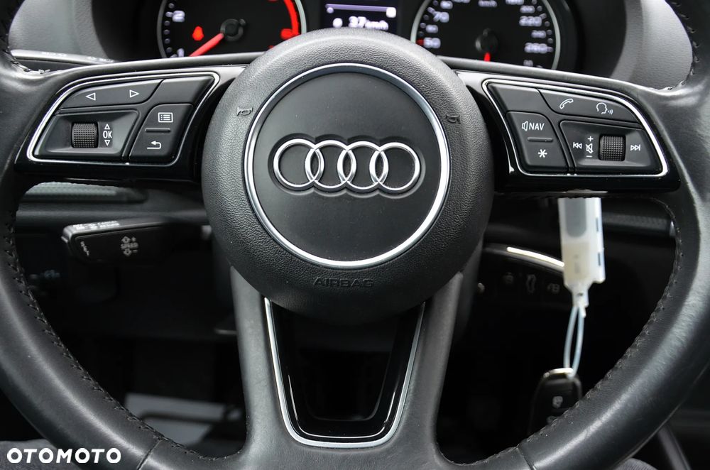 Audi A3 Limousine 30 TDI - 20