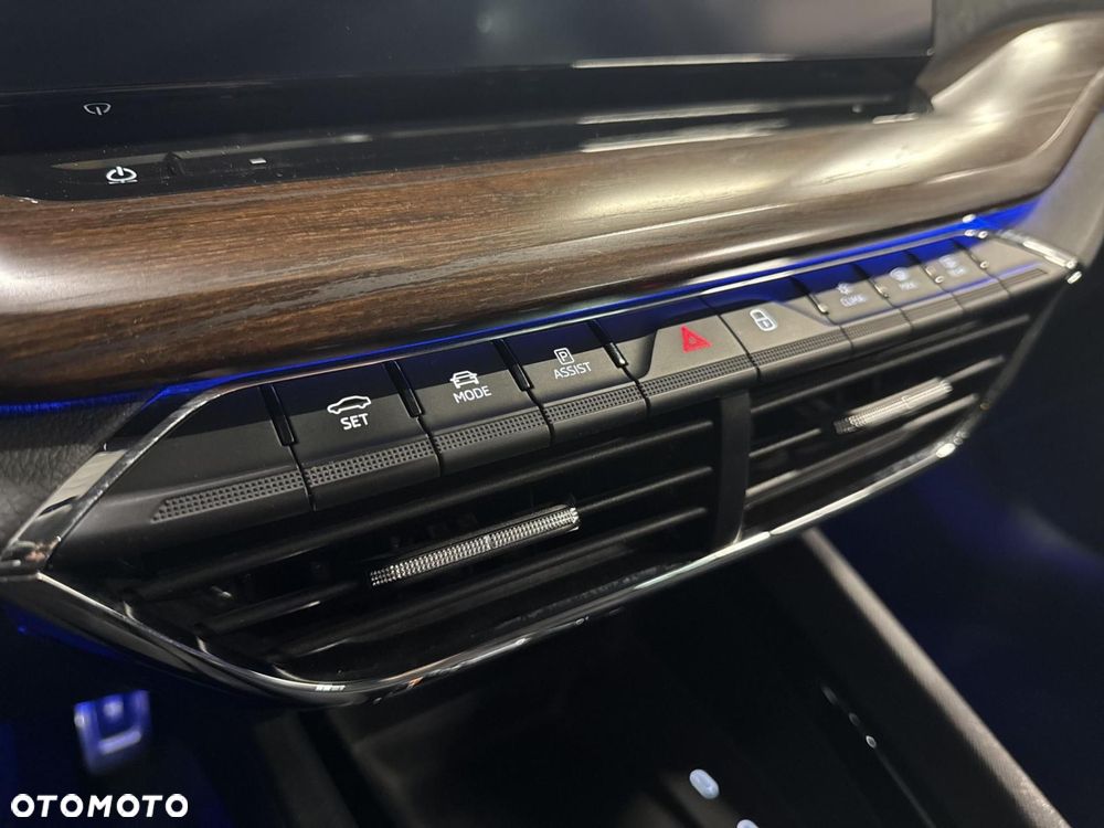 Skoda Octavia 2.0 TDI 4x4 Scout DSG - 24