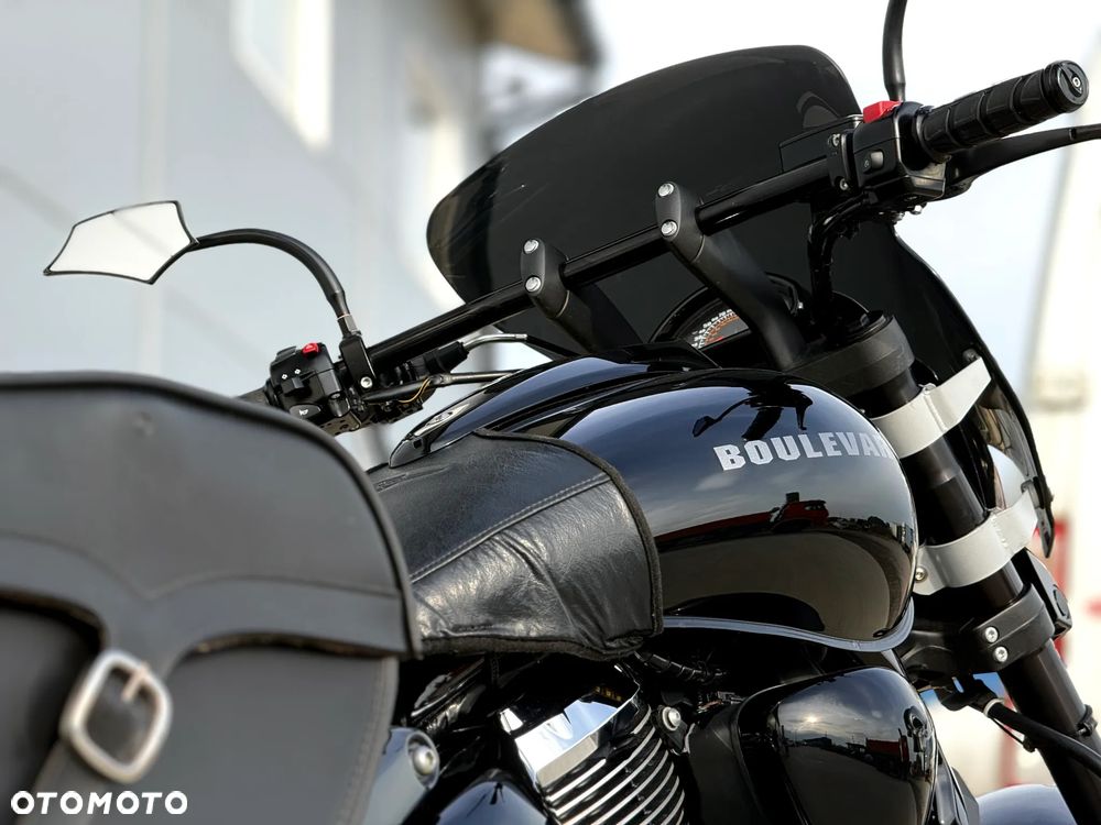 Suzuki Boulevard - 11