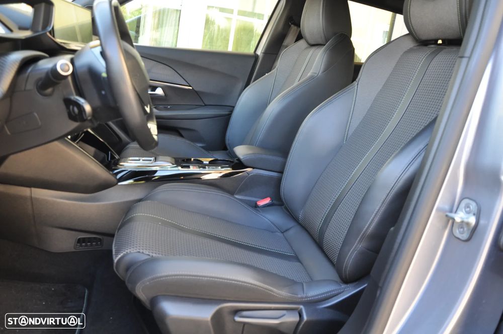 Peugeot e-2008 50 kWh GT Pack - 22