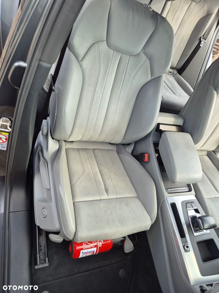 Audi Q5 Sportback 40 TDI quattro S tronic S line - 14