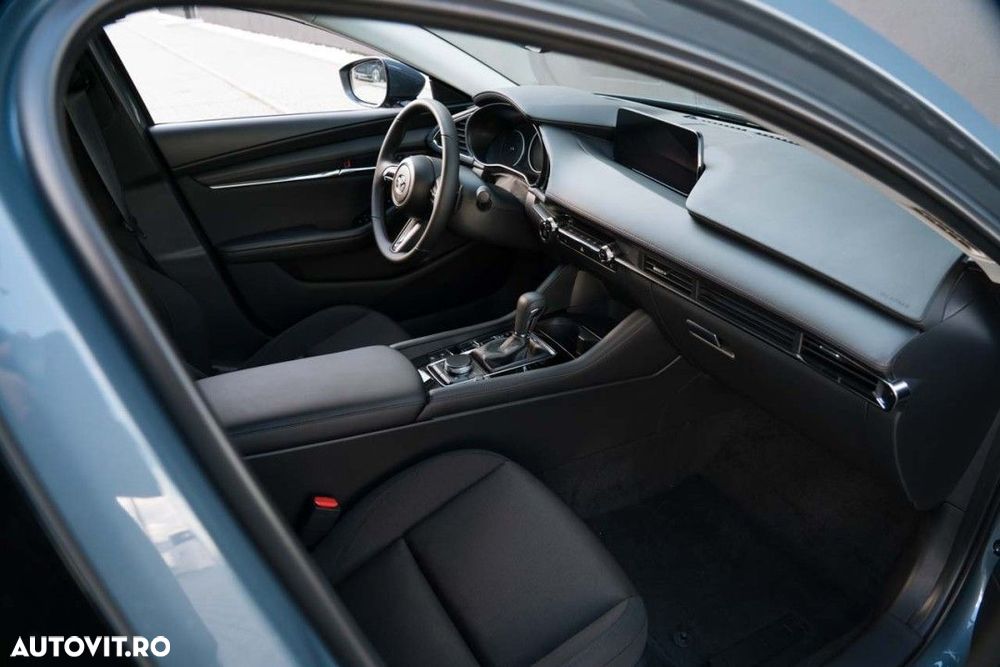 Mazda 3 - 30