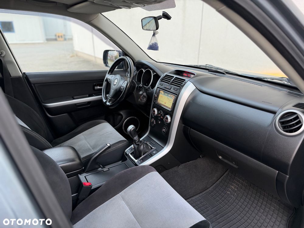Suzuki Grand Vitara 1.9 DDiS 20th Anniversary - 34