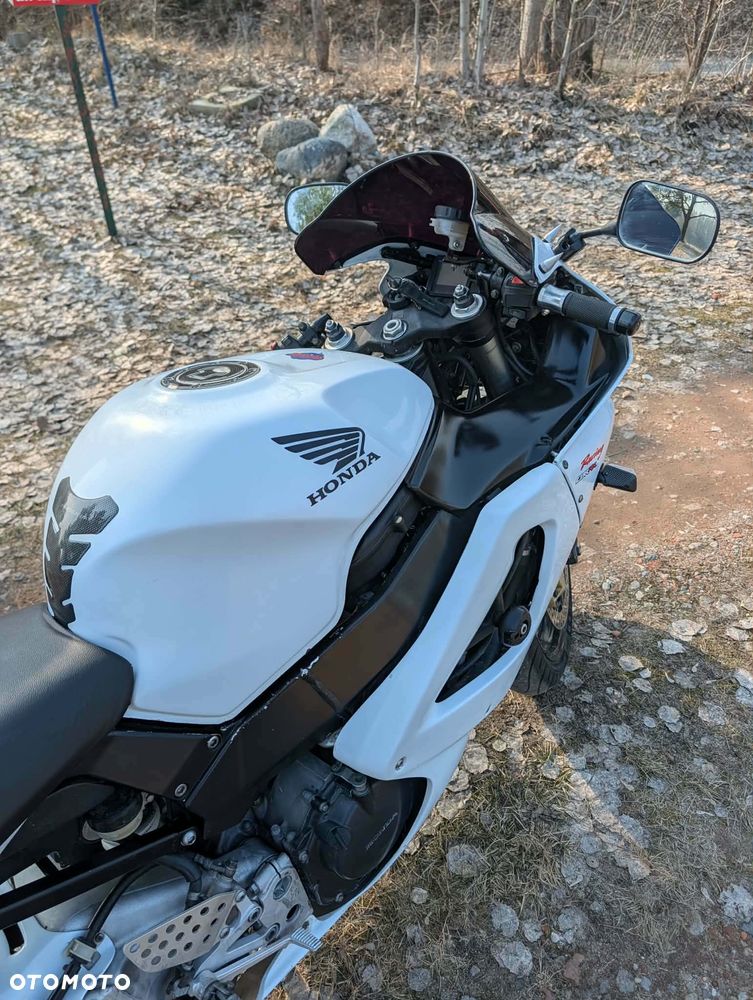 Honda CBR - 12