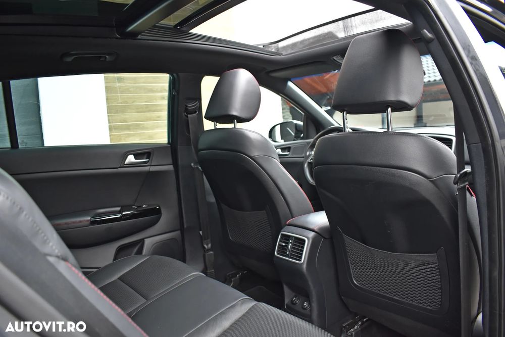 Kia Sportage 1.6 T-GDI AWD Aut. GT Line - 11