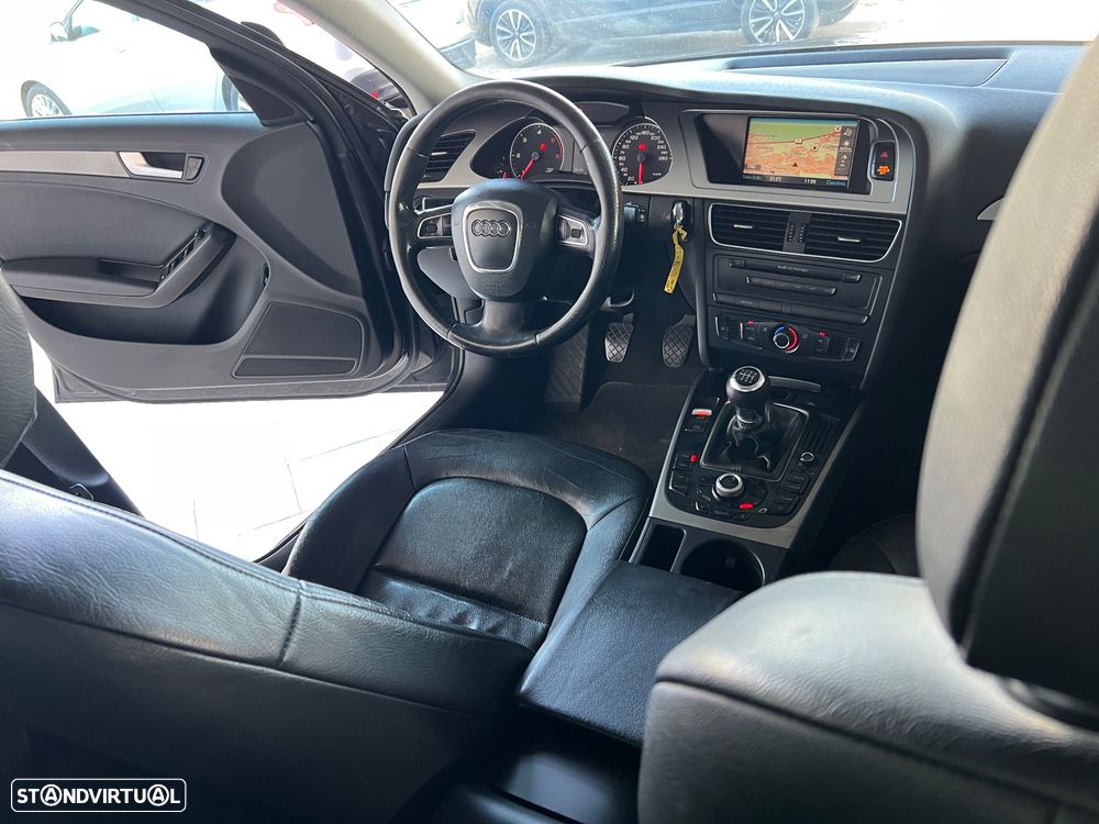 Audi A4 2.0 TDI Sport - 31