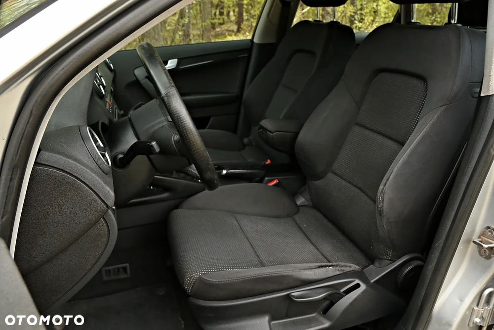 Audi A3 Sportback 2.0 TDI Ambiente - 28