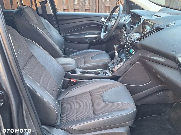 Ford Kuga 2.0 TDCi 4x4 Business Edition - 34