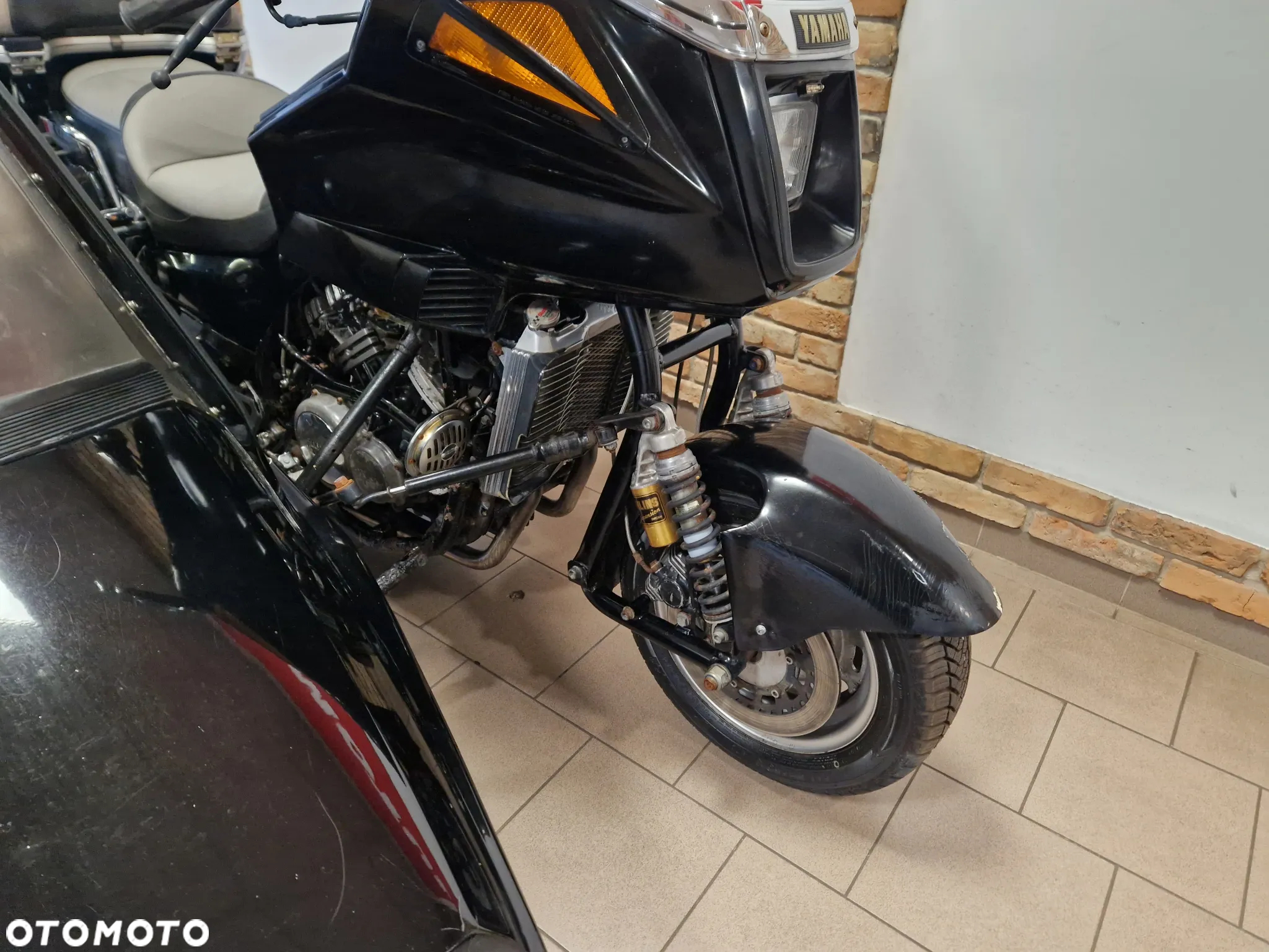 Yamaha XVZ - 27